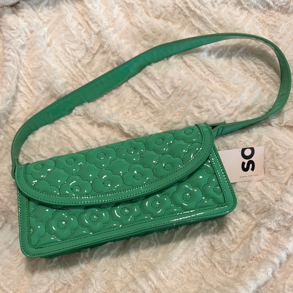 SO Green Quilted Shoulder Bag with Heart Pattern